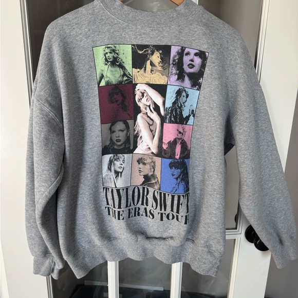 Taylor swift eras tour grey sweatshirt size small - Picture 1 of 4
